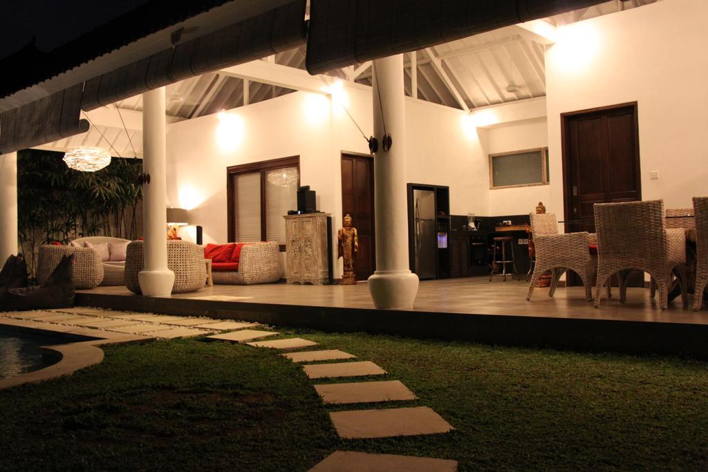 Villa Camelia 세미냑 외부 사진